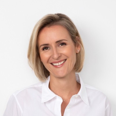 Pauline R